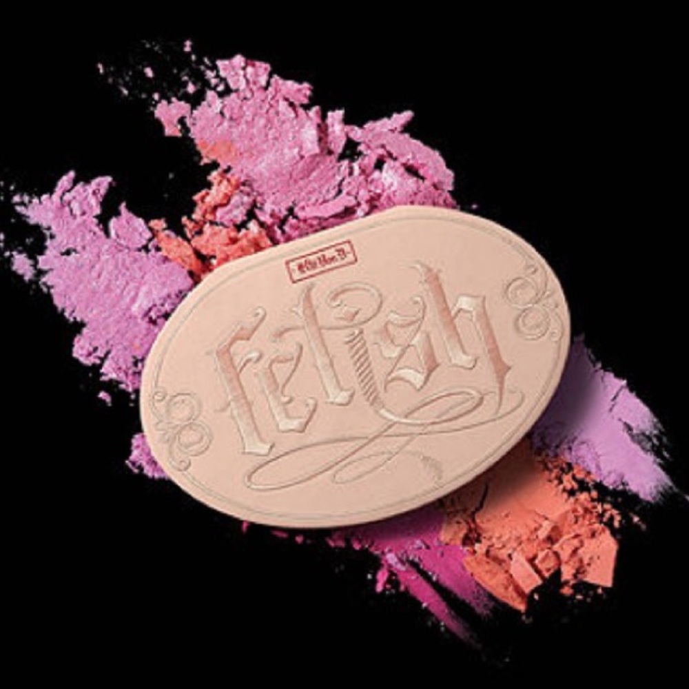 Kat Von D Blush & Highlighter Palette ✨